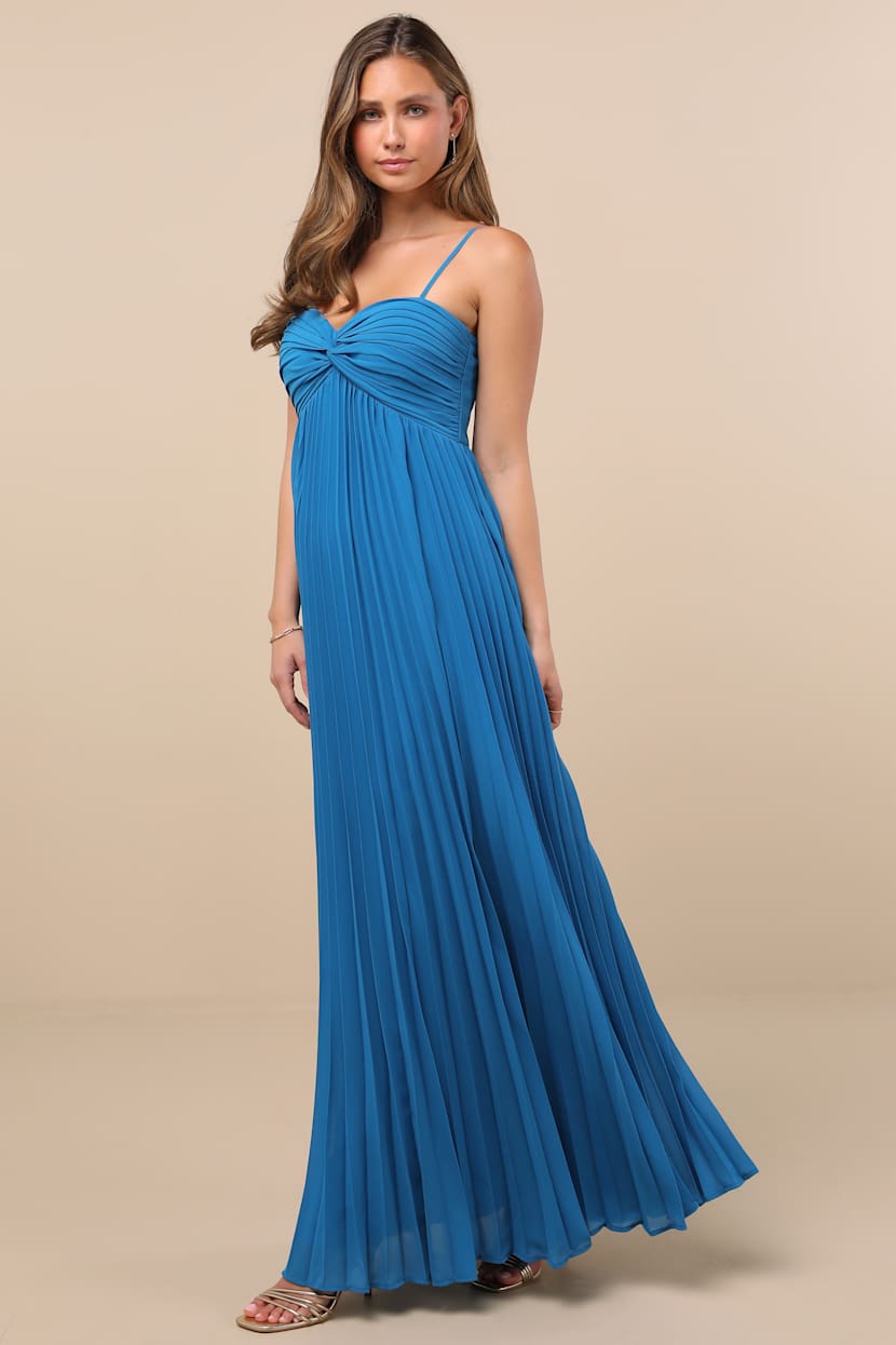 Cute Dresses, Tops, Shoes & Clothing for Women