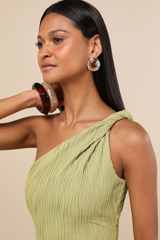 Aristea Light Green Textured One-Shoulder Midi Dress