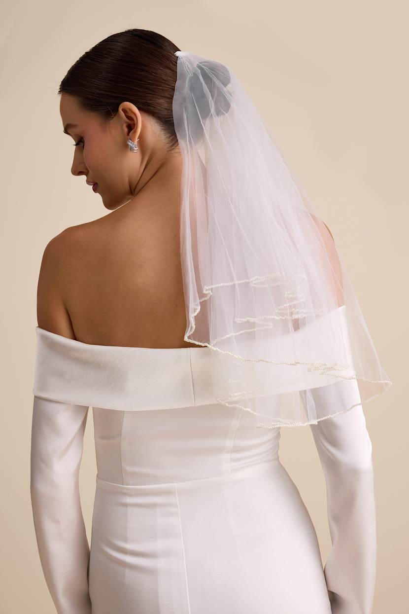 White Mesh Short Veil - Beaded Short Veil - Shoulder-Length Veil - Lulus White Mesh Short Veil - Beaded Short Veil - Shoulder-Length Veil - Lulus