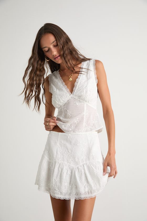 Dessie Ivory Embroidered Tie-Back Tank Top - thumbnail 5