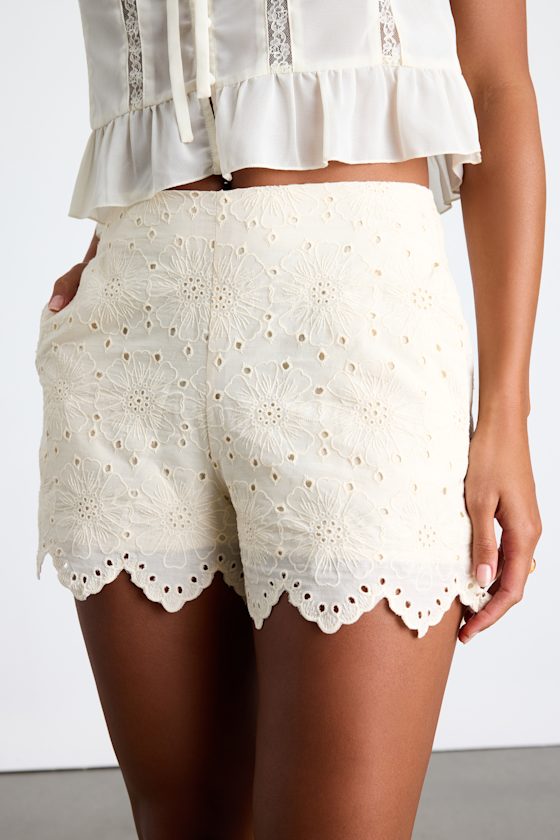 Tenille Cream Eyelet Embroidered Scalloped High-Rise Shorts 3