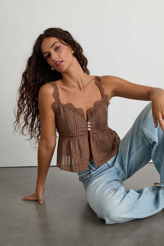 CLANE PILE FLARE TANK TOPS ブラウン サイズ1 Brown Eyelet Top - Lace-Trimmed Tank Top - Button-Front Crop Top