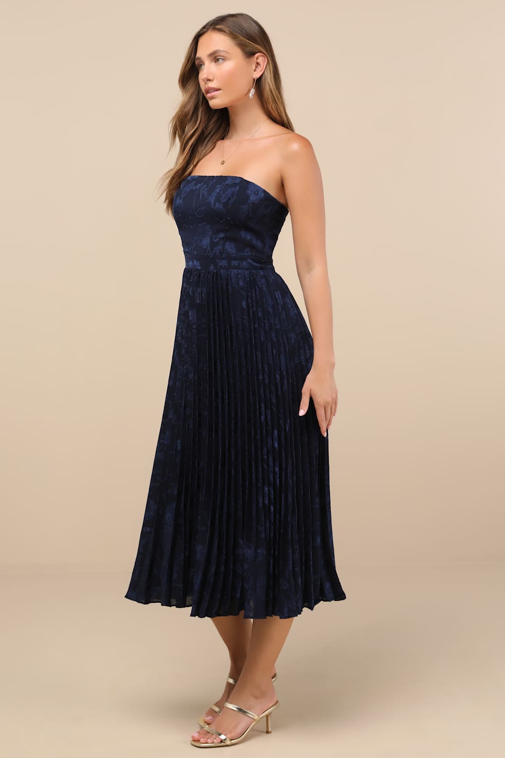 Cute Dresses, Tops, Shoes & Clothing for Women