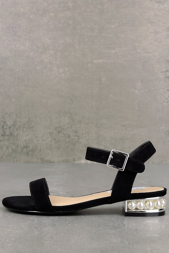 Steve Madden Cashmere Black Suede Sandals 1