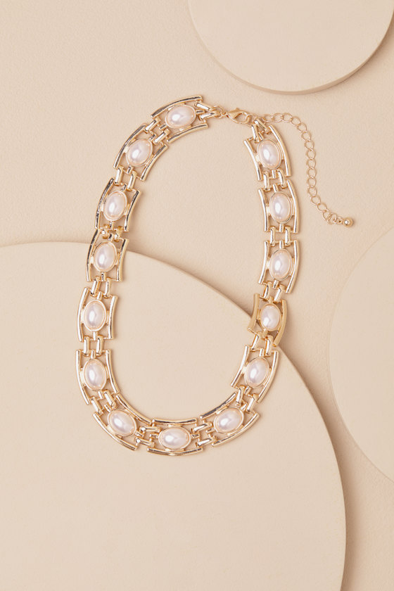 Selvina Gold and Pearl Chain Link