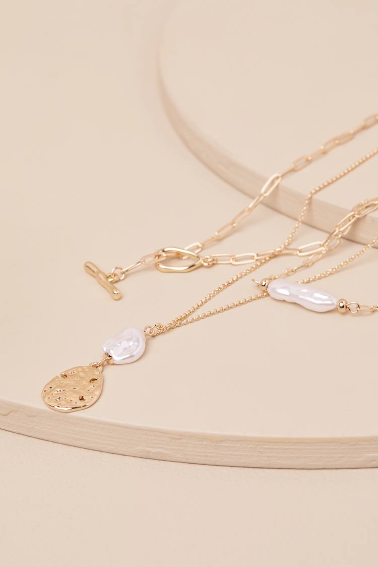 Cute Dresses, Tops, Shoes & Clothing for Women