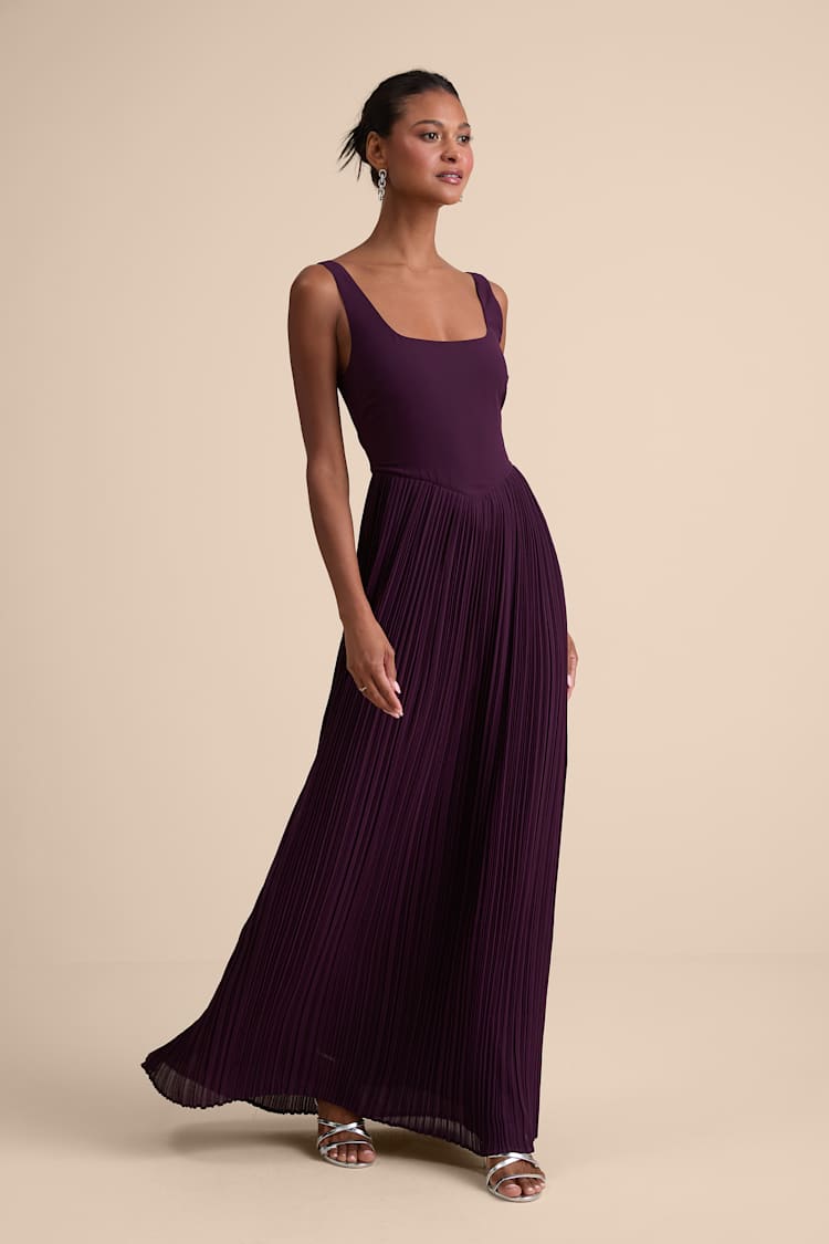 Naroah Plum Purple Square Neck Pleated Maxi Dress