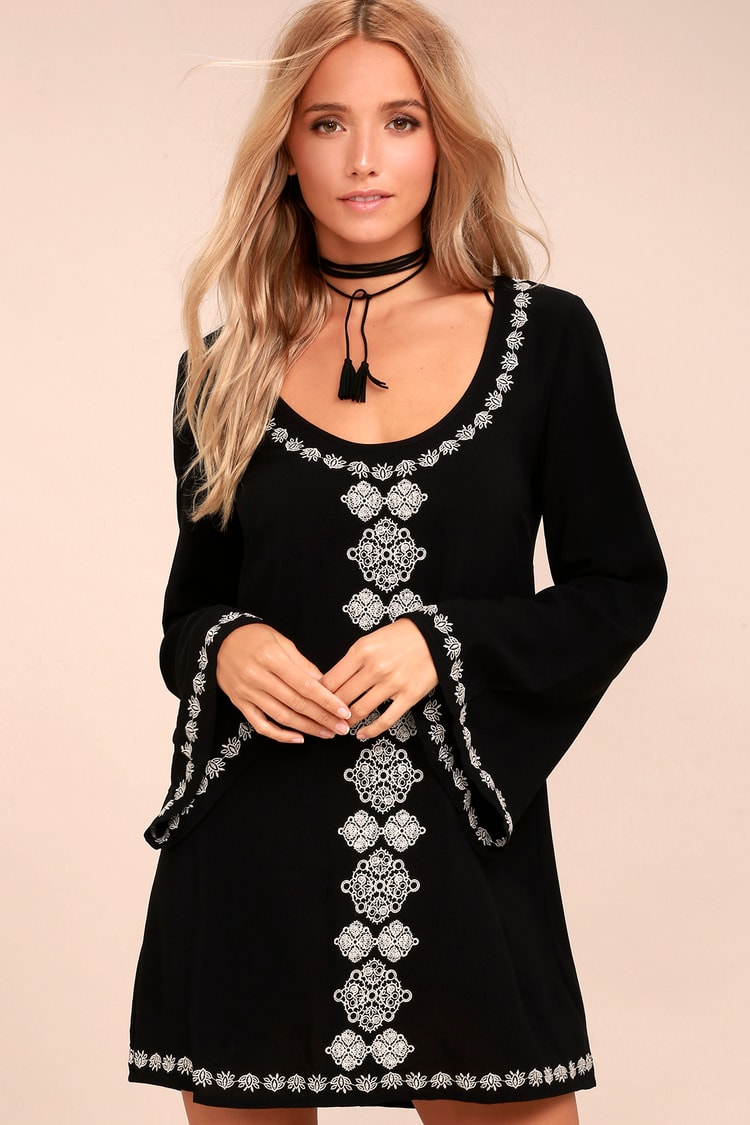 Embroidery Long Sleeve Black Shift Dresses
