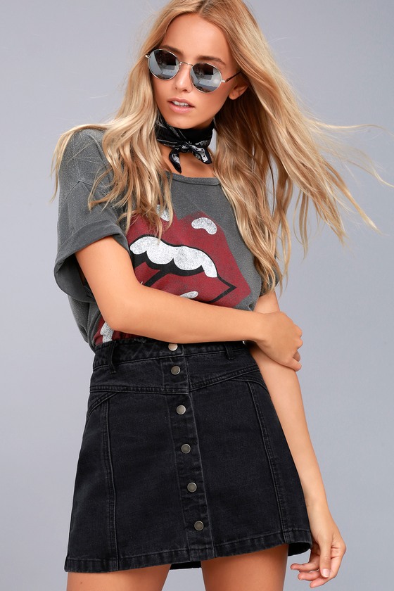 cute black denim skirt