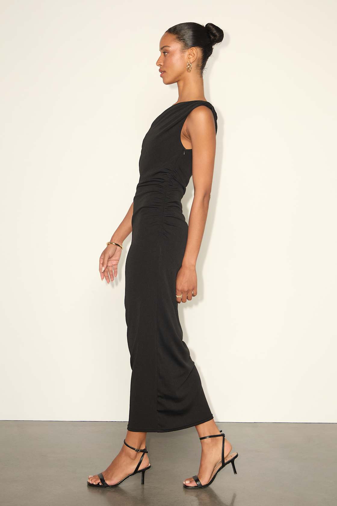 Cute Dresses, Tops, Shoes & Clothing for Women