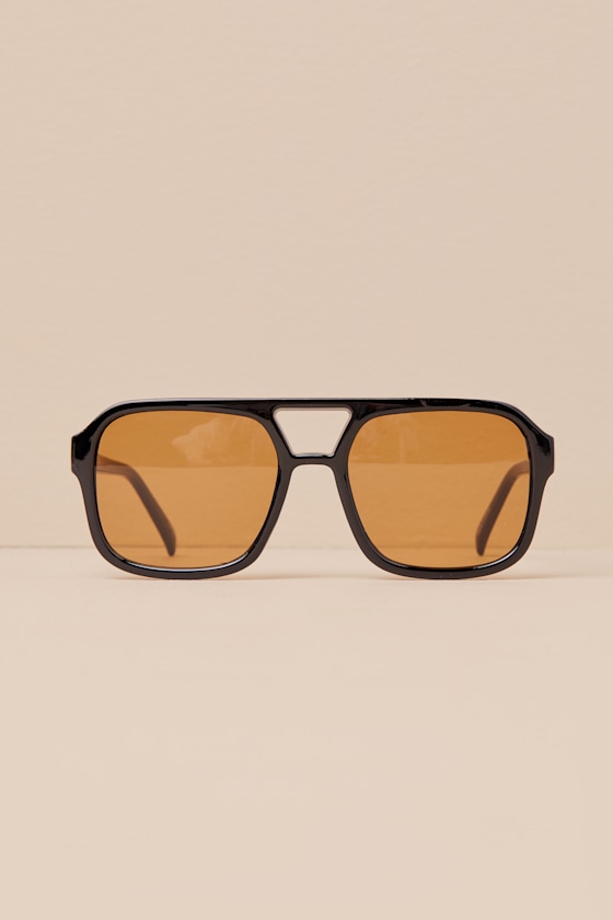 Hayden Black Oversized Aviator Sunglasses 2