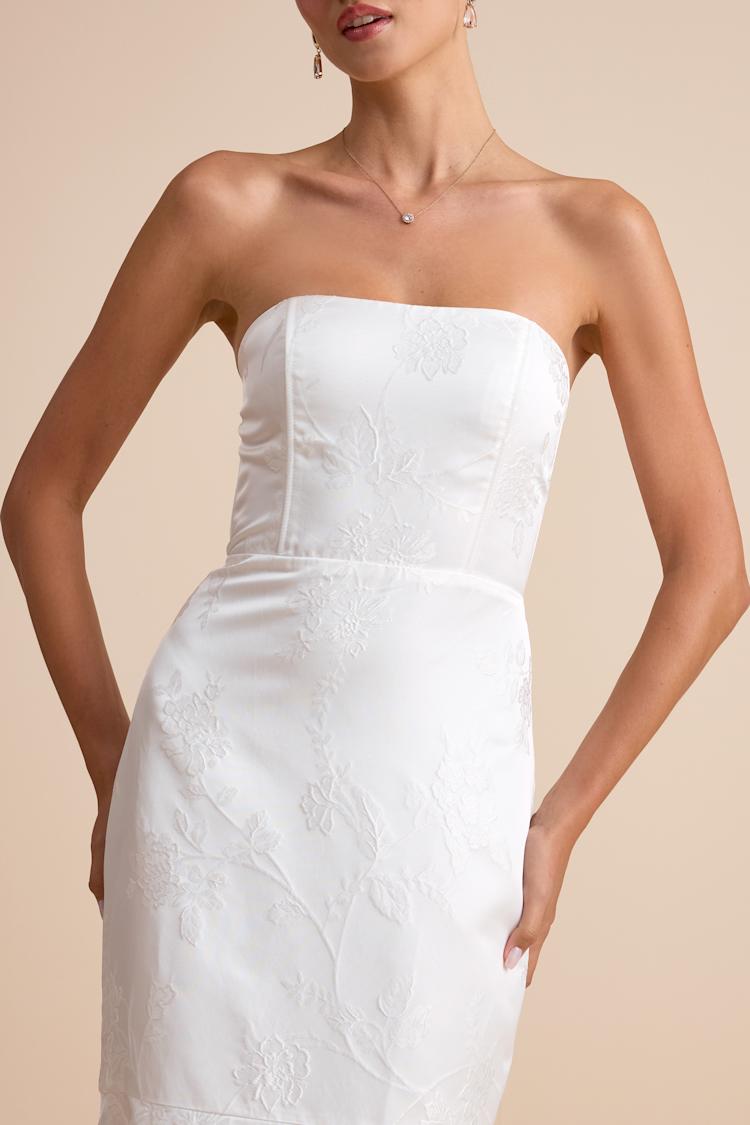 Cagney White Floral Jacquard Strapless Trumpet Maxi Dress