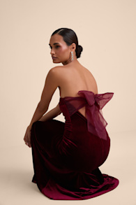 Mesmerizing Elegance Red Velvet Strapless Backless Maxi Dress 1