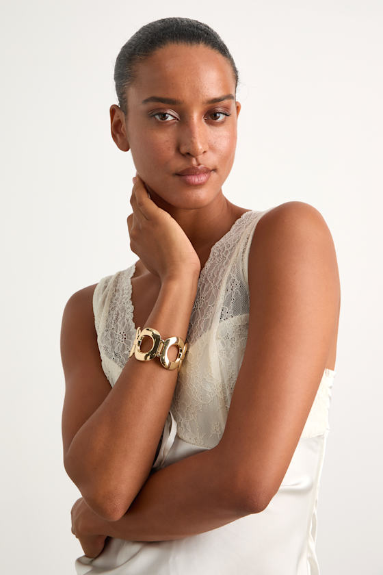 Thalyn Gold Chain Link Cuff Bracelet 1