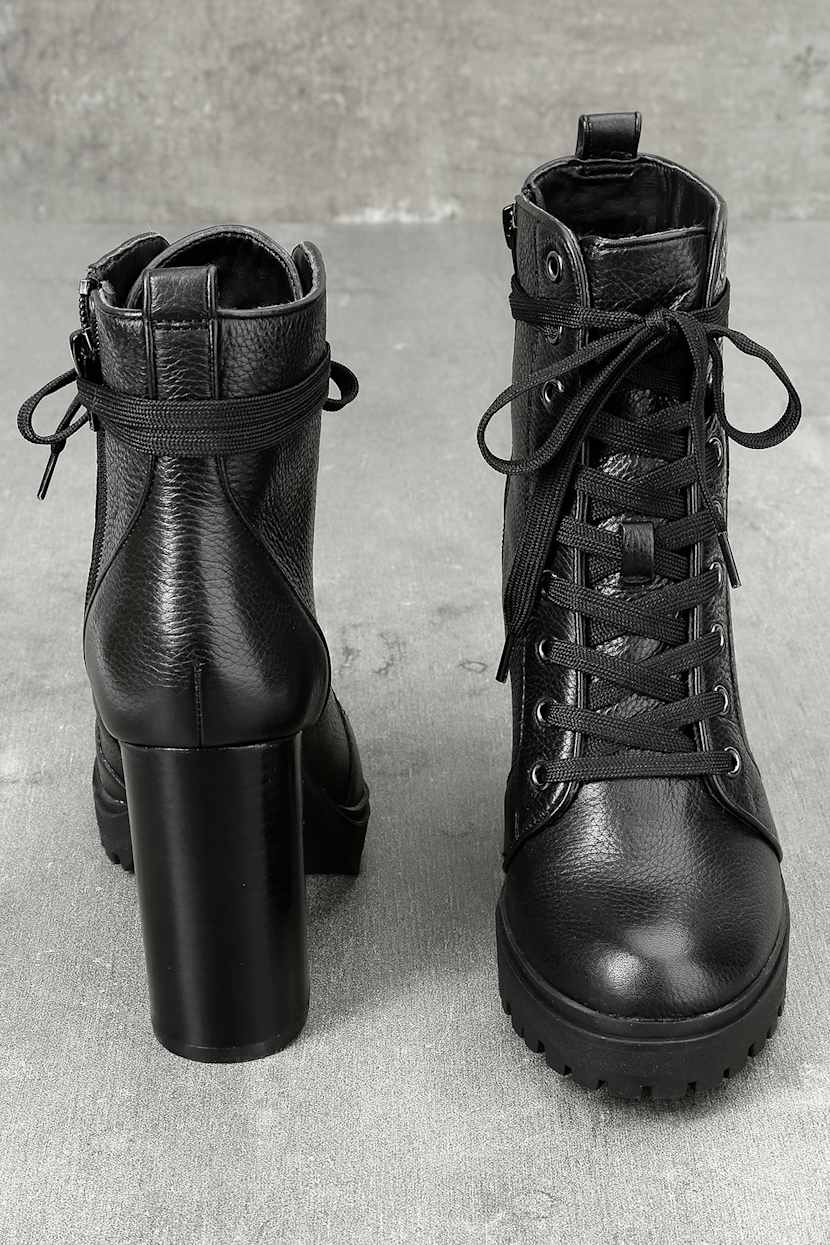 Steve Madden Laurie - Leather Lace-Up Boots - Lug Sole Boots  display picture 2