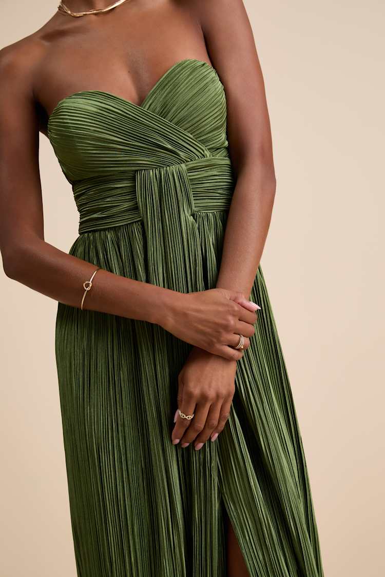 Cute Dresses, Tops, Shoes & Clothing for Women