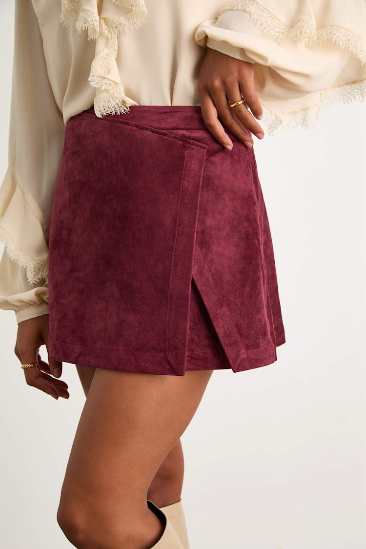 Cute Dresses, Tops, Shoes & Clothing for Women