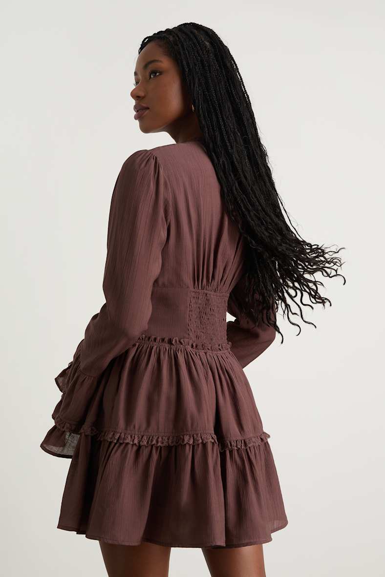 Cute Dresses, Tops, Shoes & Clothing for Women