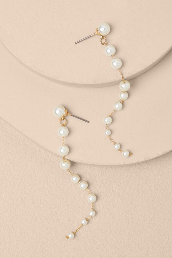 Novalee Gold Pearl Duster Earrings