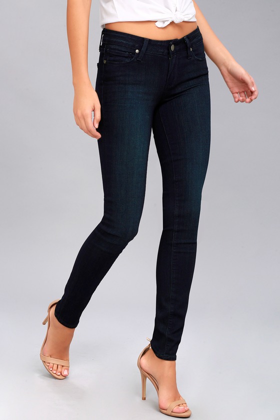 dark washed skinny jeans