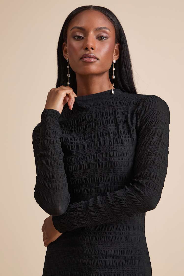Trendsetting Design Black Textured Long Sleeve Maxi Dress