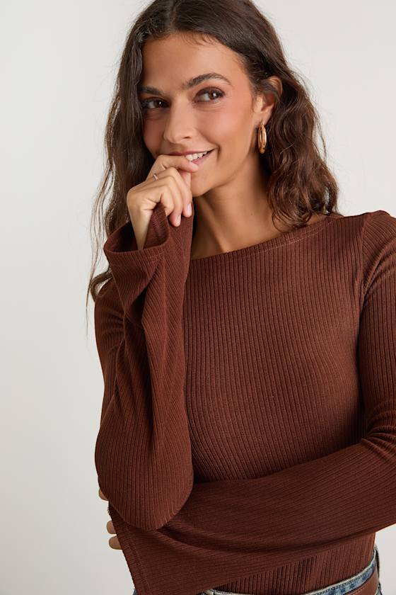 Maelis Dark Brown Ribbed Knit Long Sleeve Boat Neck Top 2