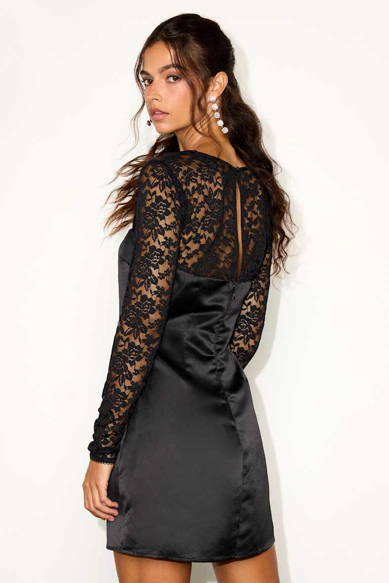 Cute Dresses, Tops, Shoes & Clothing for Women