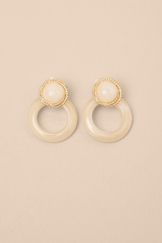 Lodelle Ivory Circle Earrings