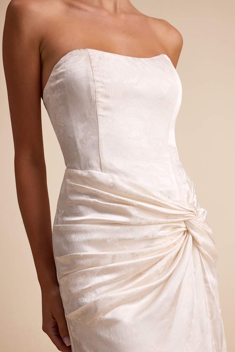 Cute Dresses, Tops, Shoes & Clothing for Women