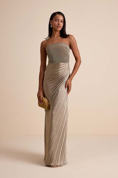 green emerald velvet dress Taupe Mother of The Bride Dress A Line V Neck 3/4 Illusion Sleeves Appliqued Chiffon Floor Length Mother of The Bride Dresses main image 1