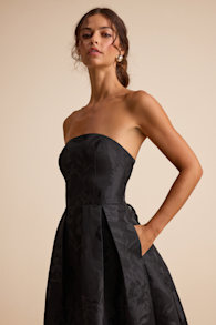 Laurelin Black Floral Jacquard Pleated Strapless Maxi Dress 2