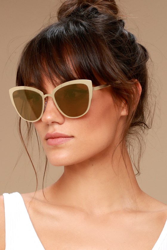Sun Ray Gold Mirrored Sunglasses