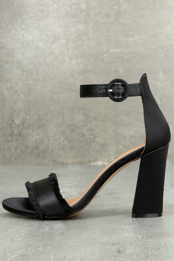 report black heels