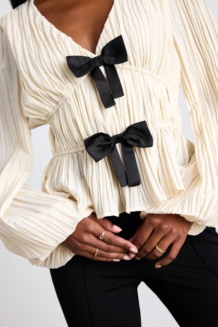 Cute Dresses, Tops, Shoes & Clothing for Women