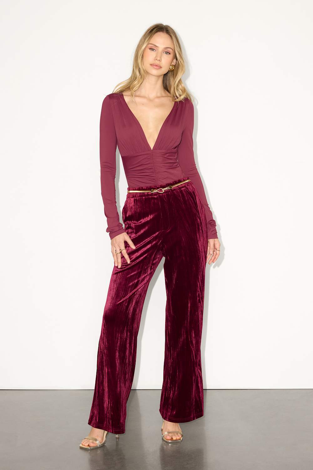 Cute Dresses, Tops, Shoes & Clothing for Women