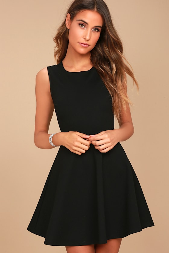 Need You Close Black Lace Backless Skater Dress 3