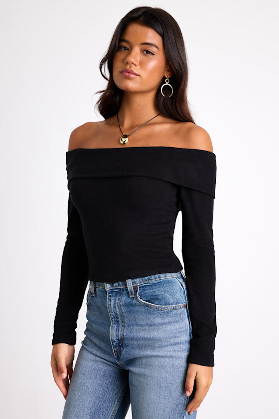 Sabriel Black Off-the-Shoulder Long Sleeve Top