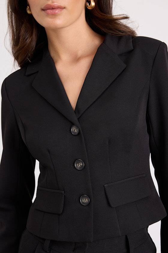 Vila Black Cropped Blazer 2