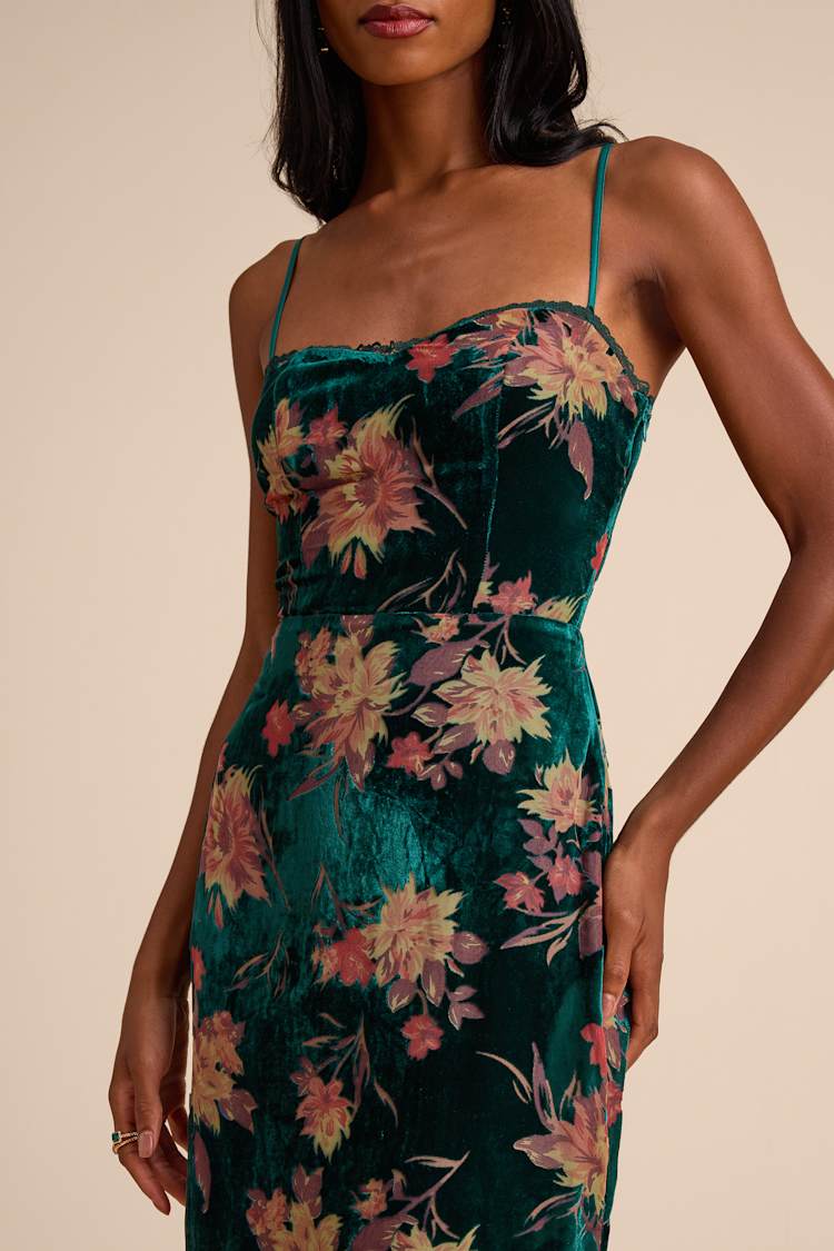 Cute Dresses, Tops, Shoes & Clothing for Women