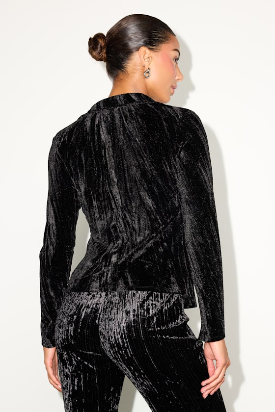 Saelora Black Crushed Velvet Clasp-Front Long Sleeve Top 3