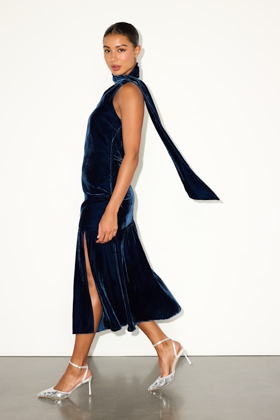 Lulus Alis Navy Velvet One-shoulder Sash Maxi Dress In Blue