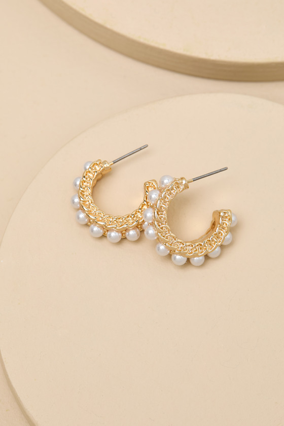 Maeda 14KT Gold Pearl Hoop Earrings 4