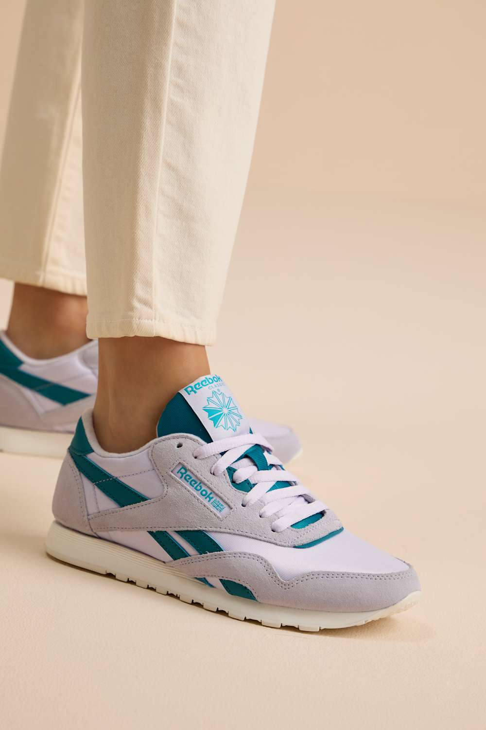 Cute Dresses, Tops, Shoes & Clothing for Women