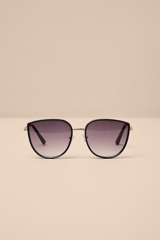 Rhonwen Black and Gold Oversized Sunglasses