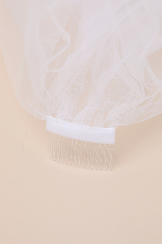 Tiffany White Tulle Satin Trim Veil - thumbnail 5