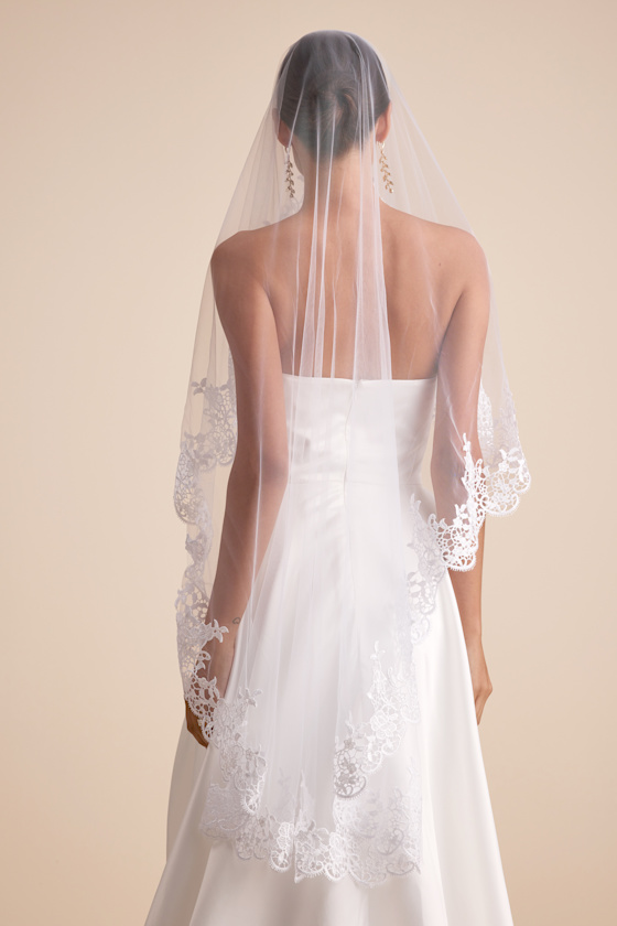 KH26712: WHITE 2