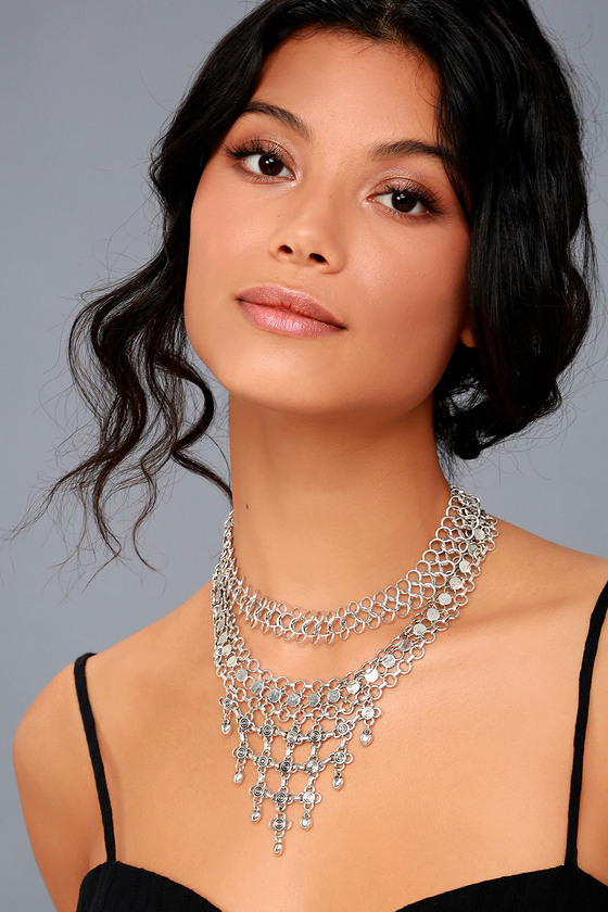 Dream Collaboration Silver Choker Necklace Set