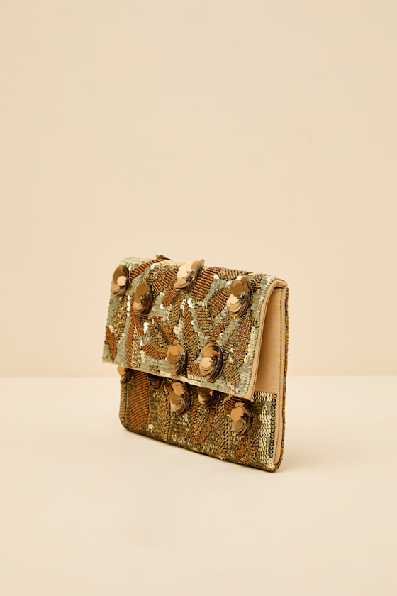 Sharla Gold Beaded Sequin Clutch 2
