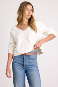 Mikuna Ivory V-Neck Cropped Sweater 1