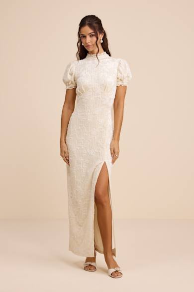 december graduation dresses Winter Graduation Dresses & Outfits